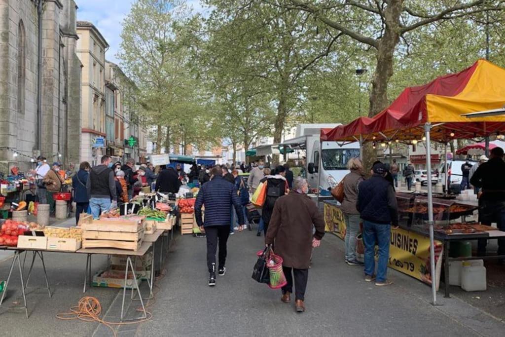 T5 L'Atelier Valence (Tarn-et-Garonne) Exterior foto