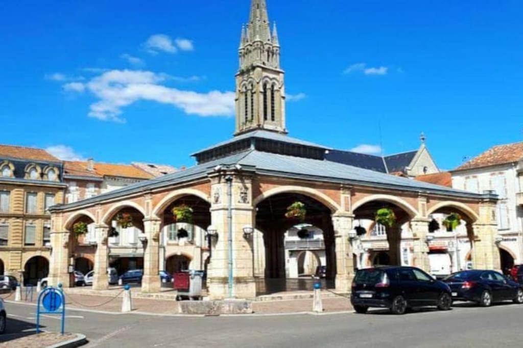 T5 L'Atelier Valence (Tarn-et-Garonne) Exterior foto